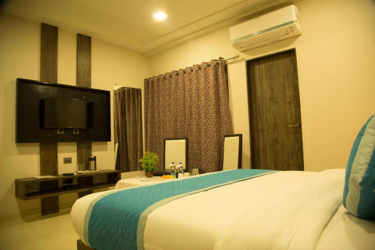 Hotel The Mewar Dabok ภายนอก รูปภาพ
